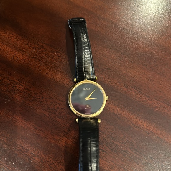 Gucci watch - Picture 2 of 5